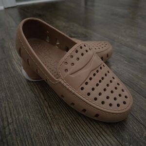 Boys Floafers Shoes - Size 1 Youth